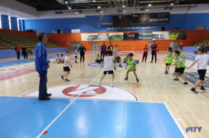 Hat csapattal vett�nk r�szt a sulik�zi fesztiv�lon