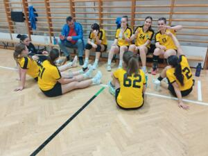 Szoros csata az �llovas otthon�ban – helyt�lltak az U20-as l�nyok