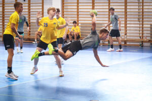 Magabiztos gy�zelmet aratott U18-as fi�csapatunk